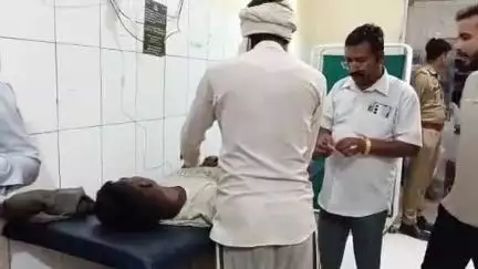 सीतापुर: तेज सिंह पुरवा के पास तेज रफ्तार अज्ञात वाहन ने मोटरसाइकिल को मारी जोरदार टक्कर, एक व्यक्ति घायल