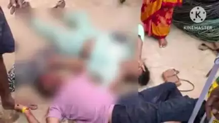 नगरी: ग्राम भुमका के पास कार की ठोकर से बाइक सवार युवक-युवती घायल हुए
