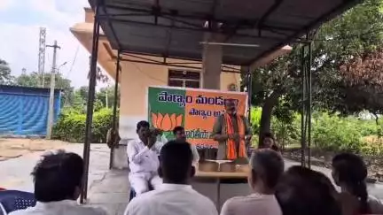 ప్రధానమంత్రి నరేంద్ర మోడీ 11 సంవత్సరాల పరిపాలనపై, పాణ్యం మండల కేంద్రంలో బిజెపి రాష్ట్ర ఉపాధ్యక్షుడు చంద్రమౌళి