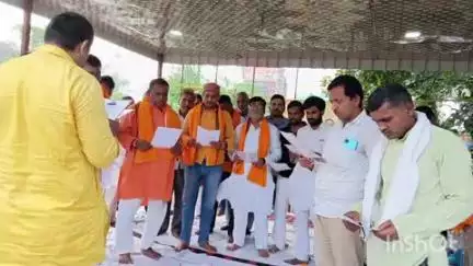 बिक्रम: बिक्रम के शहीद चौक पर विकसित भारत संकल्प यात्रा के तहत संकल्प सभा का आयोजन