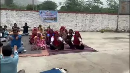 आबू रोड: आबूरोड के उमरनी ग्राम पंचायत में भाजपा गिरवर मंडल द्वारा योग शिविर का आयोजन, मंडल अध्यक्ष व भाजपा पदाधिकारी रहे मौजूद