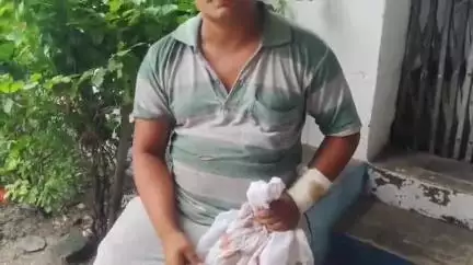 ক্যানিং ১: শিয়ালদহে আক্রান্ত আম বিক্রেতা, অভিযুক্ত তালদীর তিন দুষ্কৃতী, ক্যানিং থানায় অভিযোগ দায়ের
