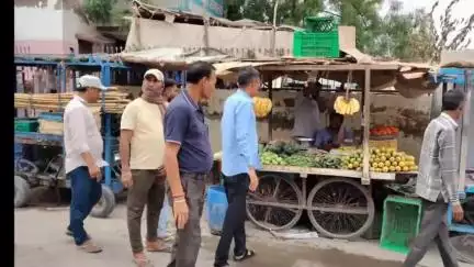 भादरा: भादरा नगर पालिका ने बाजार से 28 किलो पॉलिथीन थैलियां की ज़ब्त