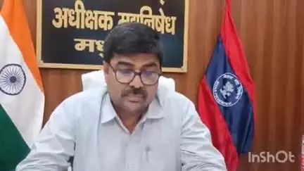 मधुबनी: उत्पाद विभाग ने जिले भर से 2 अभियुक्तों को किया गिरफ्तार, उत्पाद अधीक्षक ने दी जानकारी