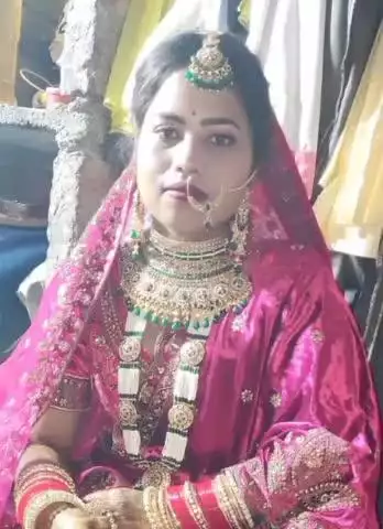 बांसडीह: कोटवा ग्राम सभा में संदिग्ध परिस्थितियों में नव विवाहिता की मौत, परिजनों ने हत्या का लगाया आरोप