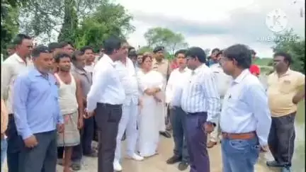 বাঁকুড়া ১: অবশেষে সমস্যার স্থায়ী সমাধান হতে চলেছে, ১২ কোটি টাকা ব্যয়ে তৈরী হবে মানকানালী গন্ধেশ্বরী নদীর উপর সেতু