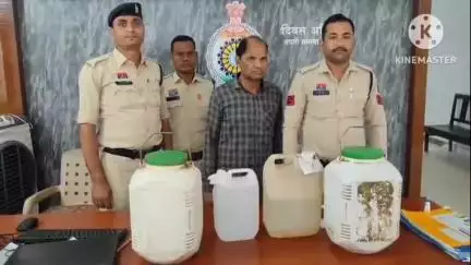 सक्ती पुलिस ने 40 लीटर महुआ शराब के साथ आरोपी को किया गिरफ्तार, भेजा न्यायिक रिमांड पर