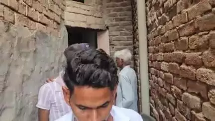 हनुमानगढ़: जंक्शन के सेक्टर-12 में एक घर में गेहूं चोरी करने के इरादे से घुसे 2 लोग, मकान मालिक ने एक जने को पकड़ा व दूसरा हुआ फरार