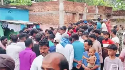 गिरिडीह: बालगो गांव में पति ने पत्नी का गला घोंटकर की हत्या, पुलिस जांच में जुटी