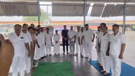 गरौठा: मॉर्निंग ग्रुप गुरसराय के तत्वाधान में मनाया गया अंतर्राष्ट्रीय योग सप्ताह शिविर