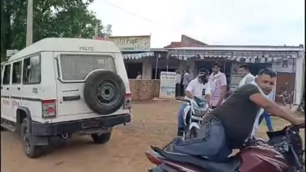 नागौद: स्वीपर के अभाव में उंचेहरा मरचुरी मृतकों का वक्त पर नही हो पा रहा शव परीक्षण,ग्रामीणो के बीच अब पनपा आक्रोश।
#jansamsya