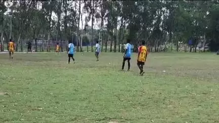 ভাতার: ভাতারের বোনপাশে হয়ে গেল মহা ধুমধামে প্রি সুব্রত কাপ।
 ভাতার ব্লক সরকারি স্কুল স্পোর্ট এসোসিয়েশন উদ্যোগে