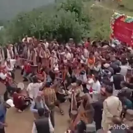 ठियोग: बिशु मेला रजाणा में क्षेत्र के हजारों लोग पहुंचे, पुलिस प्रशासन ने किए थे पुख़्ता इंतज़ाम