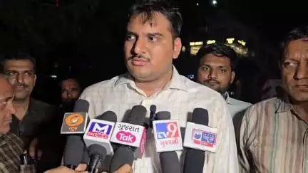 વઢવાણ: સુરેન્દ્રનગર 

સુરેન્દ્રનગર મહાનગરપાલિકા દ્વારા આંતરરાષ્ટ્રીય વિશ્વ યોગ દિવસ નિમિત્તે મસાલ રેલી યોજાઇ...