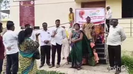 तुळजापूर: बोगस डॉक्टरांवर कारवाईसाठी तालुका आरोग्य अधिकारी कार्यालयासमोर भट्राचार निर्मूलन संघर्ष समीतीचे आंदोलन
