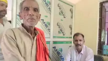 कटेया: कटेया में पंचायत उपचुनाव के अंतिम दिन मुखिया पद के लिए एक और वार्ड सदस्य के लिए तीन अभ्यर्थियों ने नामांकन किया