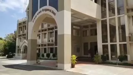 சேலம்: பட்டியினசமூகத்தை தர குறைவாக பேசிய நபர் மீது நடவடிக்கை கூறி வாலிபர் அன்னதானப்பட்டி போலீஸ் கமிஷனர் அலுவலகத்தில் புகார்