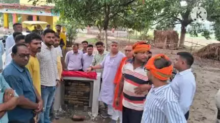 बीरपुर: वीरपुर में विधायक कुंदन कुमार ने विभिन्न विकास योजनाओं का किया शिलान्यास