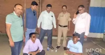 लातूर: लातूर शहरात रस्त्याने जा-ये, सुरक्षीत होण्यासाठी लातूर पोलिसांनी केली अभिनव अशी 'सेफ स्ट्रीट प्रोजेक्ट' उपक्रमाची सुरवात