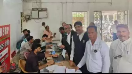 चांपा: चांपा नगर के तहसील परिसर में 1 दिवसीय HSRP नंबर प्लेट लगवाने हेतु रजिस्ट्रेशन कैंप का आयोजन किया गया