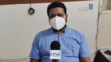 भिंड नगर: भिंड: बारिश से मौसम बदला, अस्पताल में बढ़ी मरीजों की संख्या, डॉ. श्रीकांत ने सावधानी बरतने को कहा