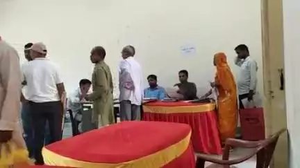 मरकच्चो: अंचल कार्यालय मरकच्चो में राजस्व शिविर का आयोजन, सुबह 10 से शाम 4 बजे तक