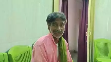 नोखा: नोखा प्रखंड मुख्यालय पर पंचायत उपचुनाव के लिए छतौना वार्ड नंबर आठ से तीन लोगों ने दाखिल किए नामांकन पत्र