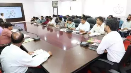 कर्रा: समाहरणालय में स्वच्छ सर्वेक्षण ग्रामीण 2025 के तहत कार्यशाला का आयोजन किया गया