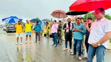 हज़ारीबाग: विधायक प्रदीप प्रसाद ने मासीपीढ़ी की जलजमाव समस्या पर संज्ञान लिया