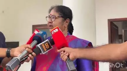 ആലുവ: രാജ്ഭവനെ ആർഎസ്എസ് പ്രചരണത്തിനുള്ള കേന്ദ്രമാക്കി മാറ്റുന്നത് ശരിയല്ല എന്ന് ആലുവ ഗസ്റ്റ് ഹൗസിൽ മന്ത്രി ആർ ബിന്ദു