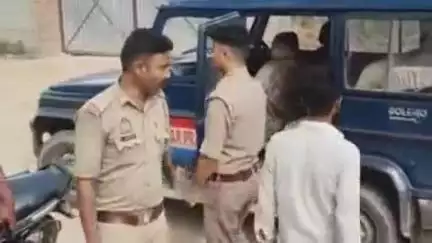 हरचंदपुर पुरानी पशु बाजार में चिकन लेने गए बाइक सवार की सक्रियता से पकड़े गए, दो बाइक चोर फरार