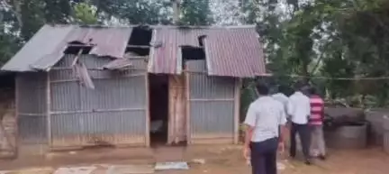 শান্তিরবাজার: ঘূর্নিঝড়ে ক্ষতিগ্রস্থ বিলোনিয়া বিধানসভা এলাকার বিভিন্ন জায়গা পরিদর্শন করেন বিধায়ক সহ এক প্রতিনিধি দল