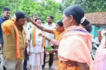 बकावंड: ग्राम कोलावल में धरती आबा जनजाति ग्राम उत्कर्ष शिविर का आयोजन, बस्तर सांसद महेश कश्यप ने विकास कार्यों का किया भूमिपूजन