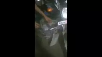 फुलवरिया: सवनही पट्टी गांव में बाइक सवार युवक से मारपीट, बाइक तोड़ी, पुलिस ने मामला दर्ज कर जांच शुरू की