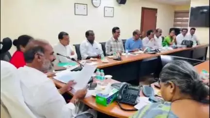 సిరిసిల్ల: త్వరలోనే సిరిసిల్ల లో పద్మశాలి భవన్ నిర్మాణం పూర్తి హైదారాబాద్ లోని చేనేత భవన్ లొ ప్రత్యేక సమావేశం