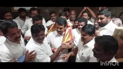 மேட்டுப்பாளையம்: காரமடை திமுக ஒன்றிய பொறுப்பாளராக நியமிக்கப்பட்டவர் கள் முன்னாள் அமைச்சர் செந்தில் பாலாஜியை சந்தித்து வாழ்த்து பெற்றனர்