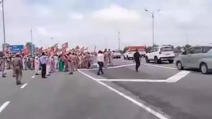 आलापुर: सलारपुर और जैतपुर में लोकार्पण कर मुख्यमंत्री ने गोरखपुर लिंक एक्सप्रेस वे को किया जनता के हवाले