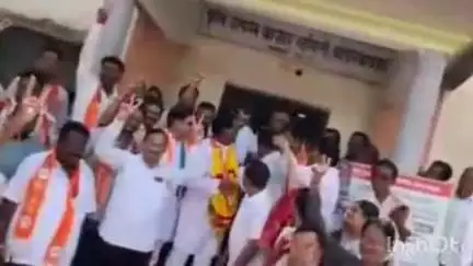 केळापूर: पांढरकवडा कृषी उत्पन्न बाजार समितीवर अखेर शिवसेना शिंदे गटाचा भगवा फडकला
