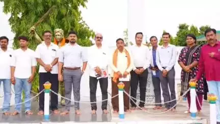 ବରଗଡ: ବରପୁତ୍ର ଐତିହ୍ୟ ଗ୍ରାମ ଯୋଜନାର ଶୁଭାରମ୍ଭ ଅବସରରେ ଜିଲ୍ଲା ସ୍ତରୀୟ ସମାବେଶ ଘେଁସ ସ୍ଥିତ ରାଜବାଟି ଠାରେ ହେଲା ଅନୁଷ୍ଠିତ