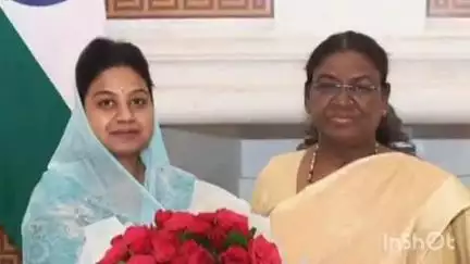 अनूपपुर: सांसद हिमाद्री सिंह ने राष्ट्रपति द्रौपदी मुर्मू को जन्मदिन की बधाई दी