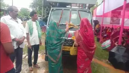 ଉଦଳା: ଉଦଳା ବ୍ଲକର ଖଲାଡି ଠାରେ ବ୍ଲକ ପ୍ରଶାସନ ତରଫରୁ ବିକାଶ ବାହନ କାର୍ଯ୍ୟକ୍ରମ ଅନୁଷ୍ଠିତ