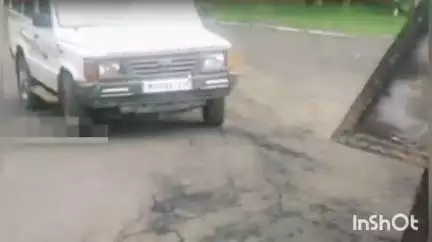 चिखलदरा: अपघातग्रस्त वाहनाला काढण्यासाठी गेलेल्या क्रेंन लाच लागली आग;सेमाडोह ते घटांग मार्गावरील घटना