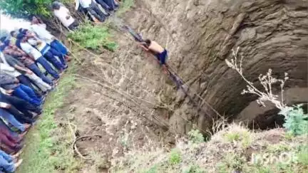 मंदसौर: 40 फीट गहरे कुएं में गिरने से किसान की मौत, कड़ी मशक्कत के बाद निकाला गया शव