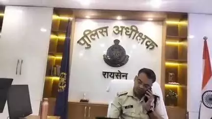 गोहरगंज: खरबई घाटी के पास मोटरसाइकिल ने स्विफ्ट कार को मारी टक्कर, मामला दर्ज