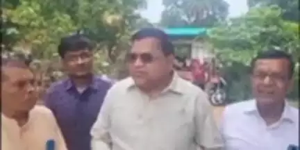 अलीराजपुर: आलीराजपुर के सोम कुआं में मप्र आदिवासी विकास परिषद के महेश पटेल ने गौशाला का निरीक्षण किया