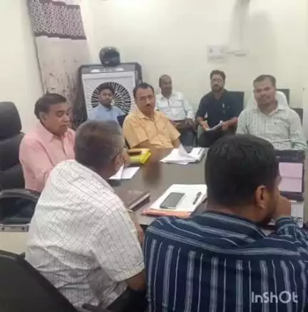 अनूपपुर: जिला पंचायत के अतिरिक्त मुख्य कार्यपालन अधिकारी ने कोतमा में बैठक ली