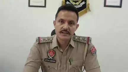 स्वारघाट: पंजाब और हिमाचल सीमा पर आज पंजाब पुलिस और हिमाचल पुलिस ने चलाया सांझा चेकिंग अभियान