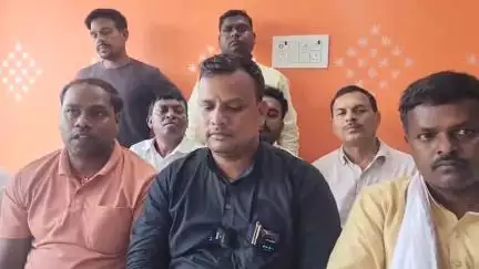 फतेहपुर: फतेहपुर में 'हम' पार्टी द्वारा परिवर्तन जनसभा को लेकर राष्ट्रीय प्रवक्ता ने की प्रेस कॉन्फ्रेंस