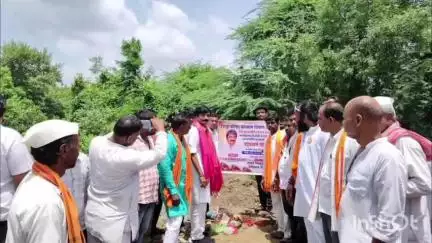 घनसावंगी: मच्छिद्रनाथ चिंचोली ते देवी दहेगाव रस्त्यांचे नळकांडी पुलाचे आमदार हिंकमत उढाण याच्या हस्ते लोकार्पण
