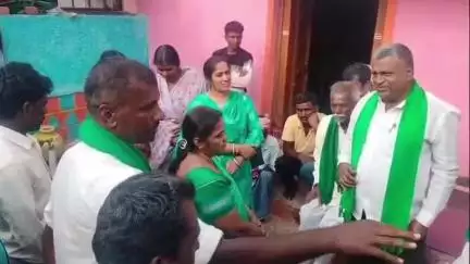 ಕುಂದಗೋಳ: ಕೆರೆಯಲ್ಲಿ ಮುಳುಗಿ ಮೃತಪಟ್ಟ ಮಕ್ಕಳ ಕುಟುಂಬಕ್ಕೆ ಪರಿಹಾರ ನೀಡಬೇಕೆಂದು ಗ್ರಾಮದಲ್ಲಿ ರತ್ನ ಭಾರತ ರೈತ ಸಮಾಜದ ಆಗ್ರಹ